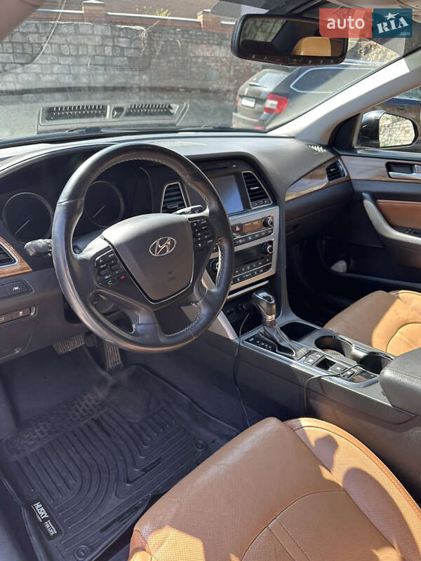 Седан Hyundai Sonata 2014 в Дніпрі