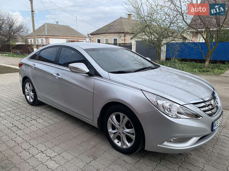 Седан Hyundai Sonata 2010 в Новомосковську