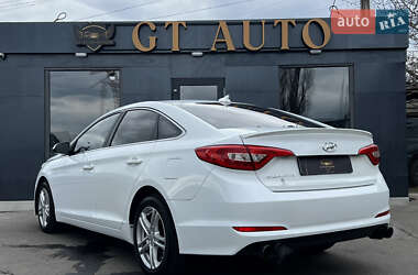 Седан Hyundai Sonata 2015 в 