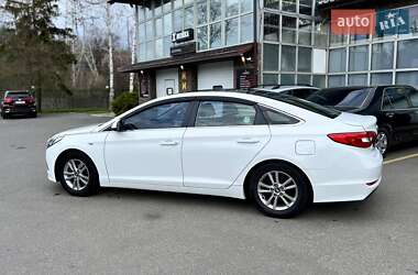 Седан Hyundai Sonata 2015 в 