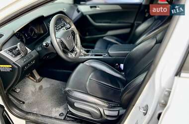 Седан Hyundai Sonata 2015 в 