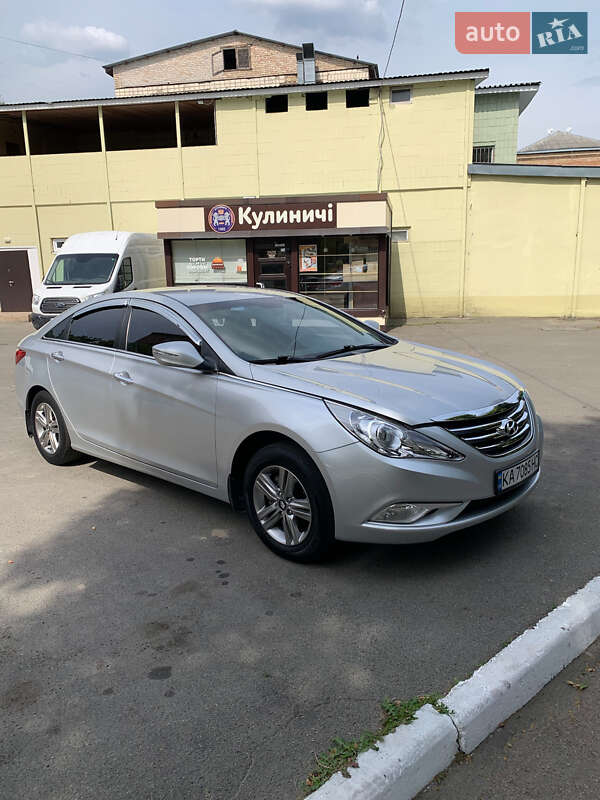 Hyundai Sonata 2013
