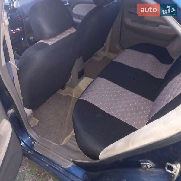 Седан Hyundai Sonata 2001 в Києві