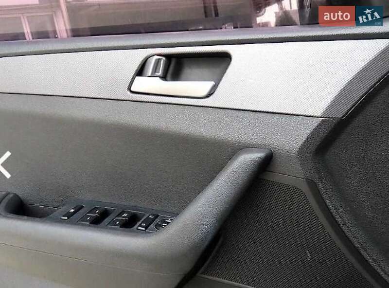 Седан Hyundai Sonata 2017 в Киеве