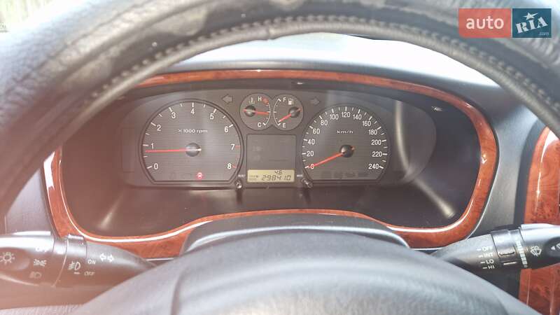 Седан Hyundai Sonata 2003 в Чернігові