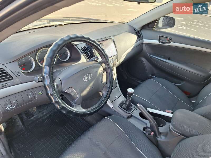 Седан Hyundai Sonata 2008 в Киеве