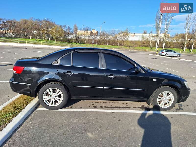 Седан Hyundai Sonata 2008 в Киеве