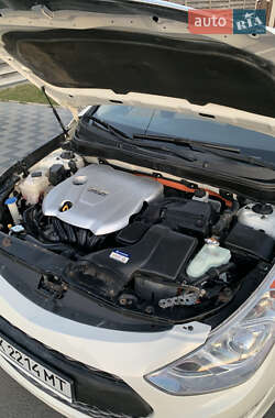 Седан Hyundai Sonata 2013 в 