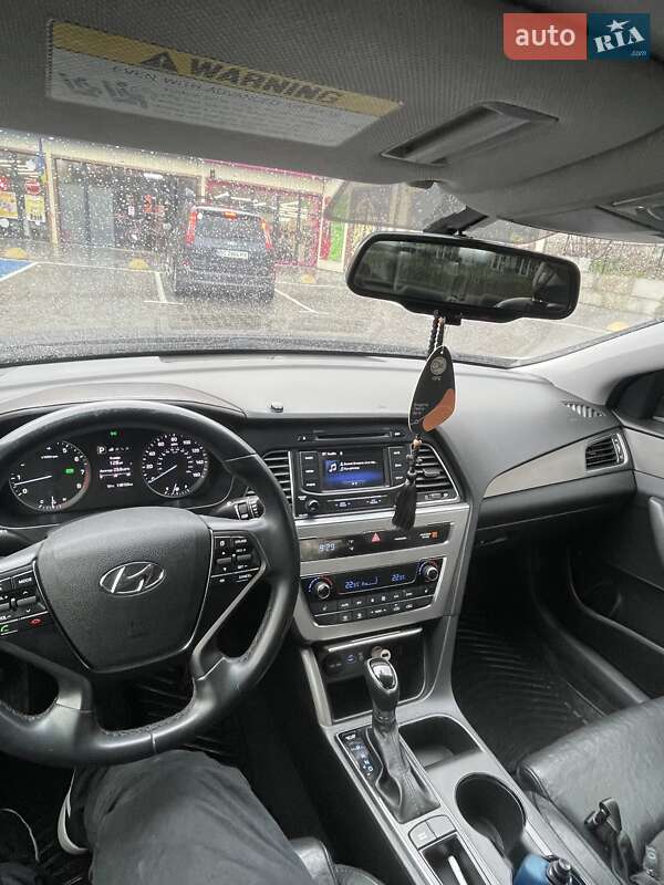 Седан Hyundai Sonata 2014 в Стрию