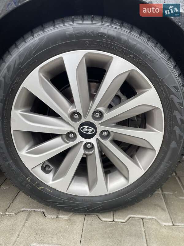 Седан Hyundai Sonata 2014 в Стрию