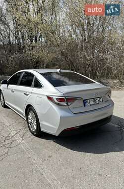 Седан Hyundai Sonata 2015 в 
