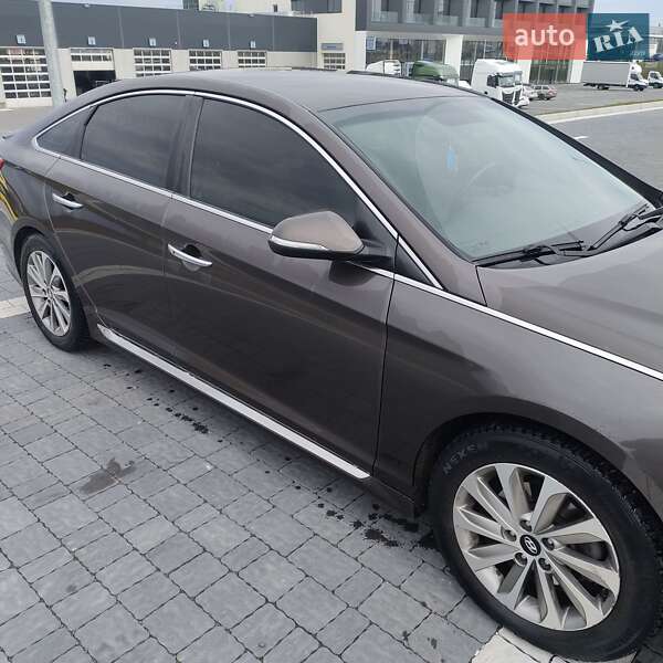 Седан Hyundai Sonata 2015 в Львове