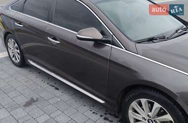 Седан Hyundai Sonata 2015 в 
