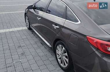 Седан Hyundai Sonata 2015 в 