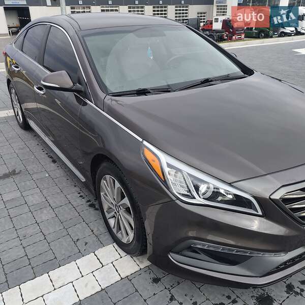 Седан Hyundai Sonata 2015 в Львове