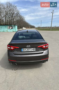 Седан Hyundai Sonata 2015 в Умани