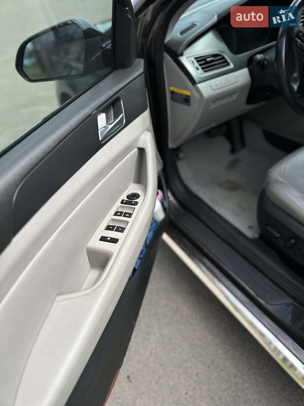 Седан Hyundai Sonata 2015 в Умани