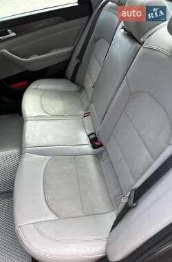 Седан Hyundai Sonata 2015 в Умани