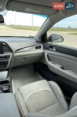 Седан Hyundai Sonata 2015 в Умани