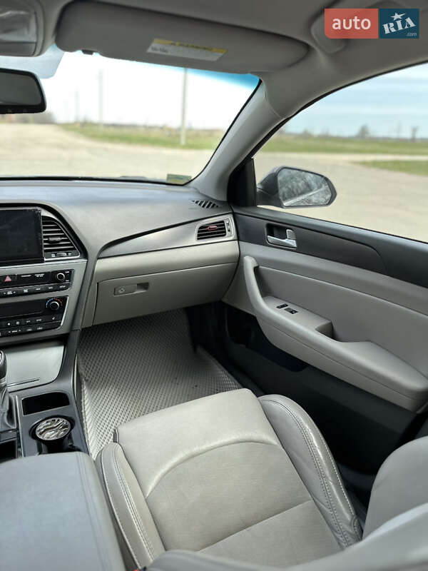 Седан Hyundai Sonata 2015 в Умани