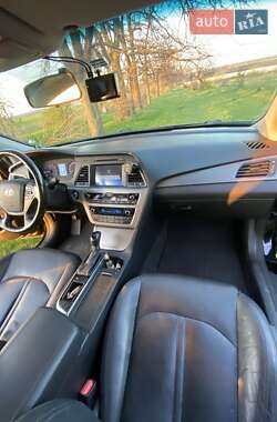 Седан Hyundai Sonata 2015 в 
