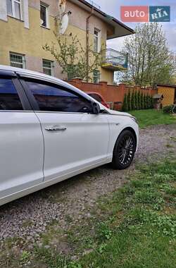 Седан Hyundai Sonata 2016 в 