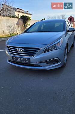 Седан Hyundai Sonata 2015 в 