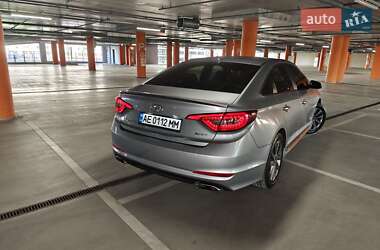 Седан Hyundai Sonata 2015 в 