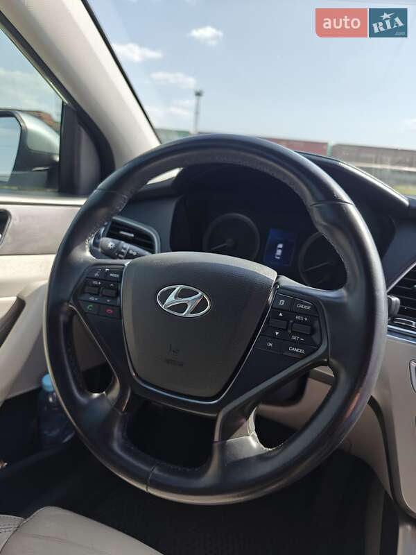 Седан Hyundai Sonata 2015 в Киеве фото 35 Седан Hyundai Sonata 2015 в Киеве