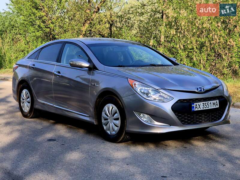Hyundai Sonata 2012