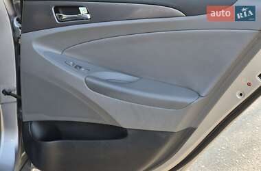 Седан Hyundai Sonata 2012 в 