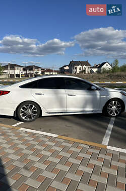 Седан Hyundai Sonata 2015 в 