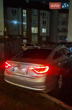 Седан Hyundai Sonata 2015 в 
