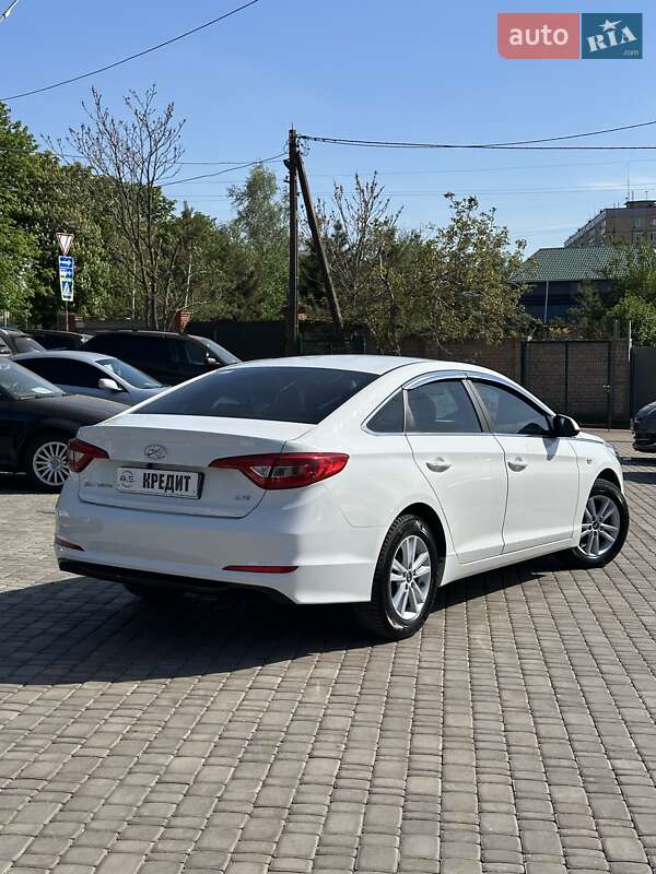 Седан Hyundai Sonata 2016 в Кривому Розі