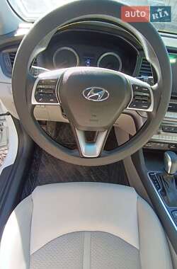 Седан Hyundai Sonata 2019 в 
