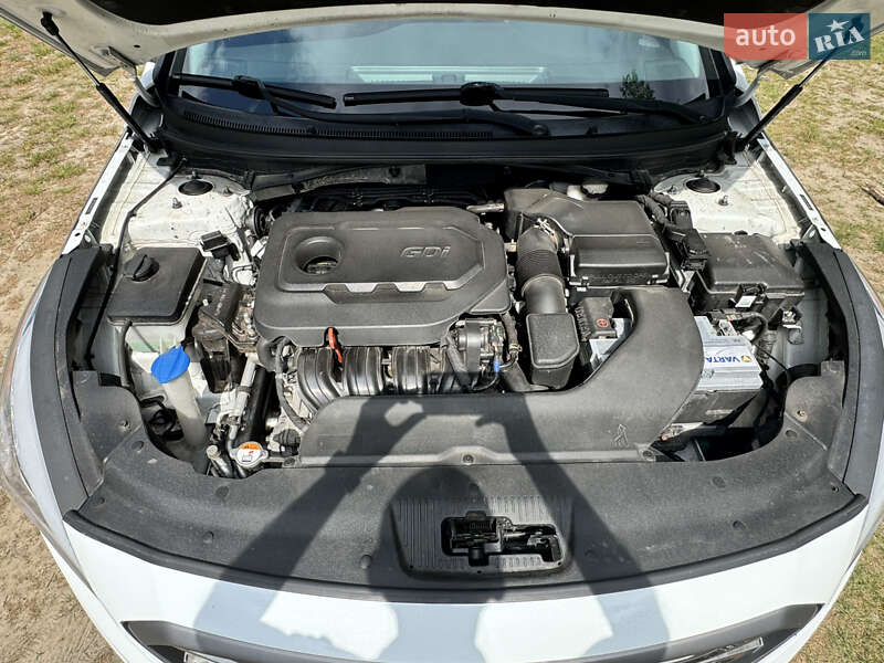 Седан Hyundai Sonata 2016 в Киеве