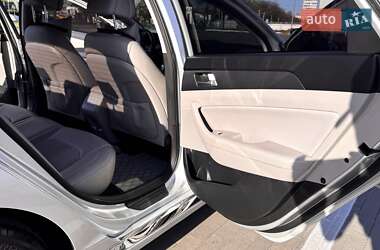 Седан Hyundai Sonata 2014 в 