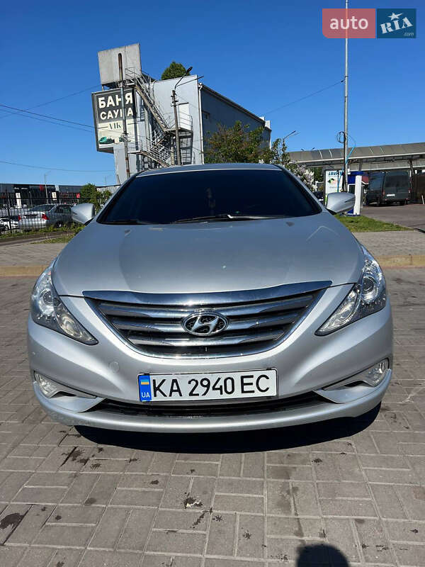 Hyundai Sonata 2013