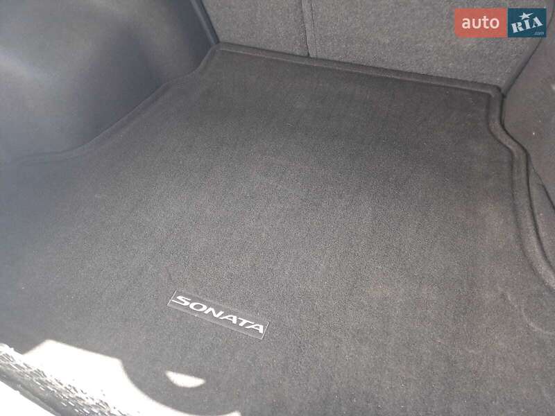 Седан Hyundai Sonata 2015 в Киеве