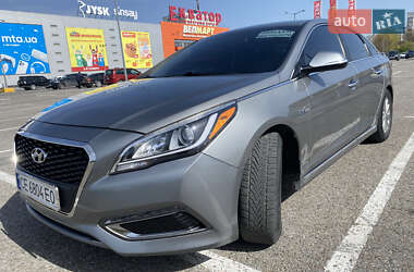 Седан Hyundai Sonata 2017 в Чернівцях