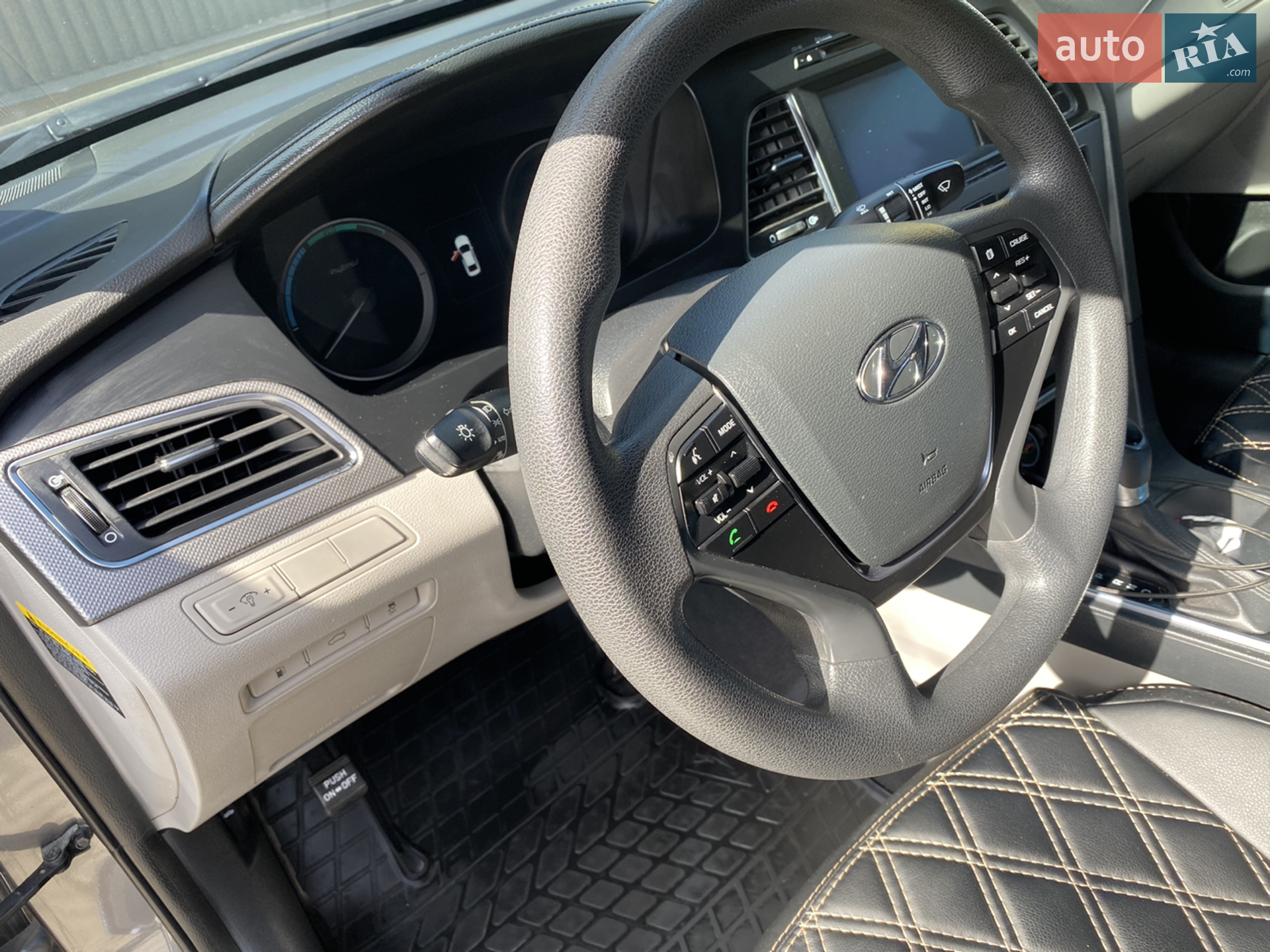 2017 Hyundai Sonata - мініатюра 15