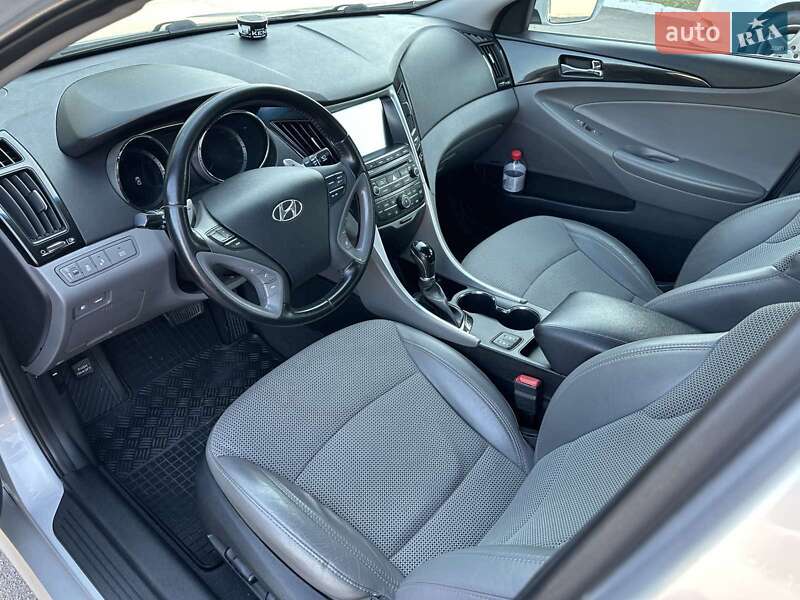Седан Hyundai Sonata 2014 в Одесі