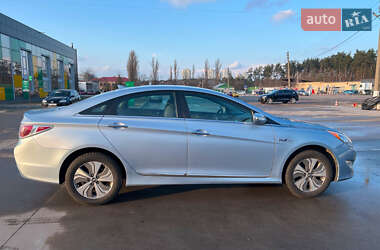 Седан Hyundai Sonata 2014 в 