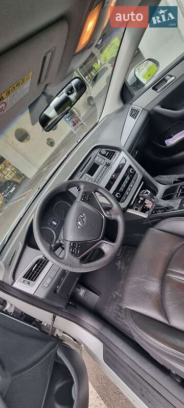 Седан Hyundai Sonata 2016 в Олександрії