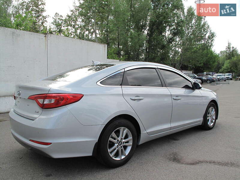 Седан Hyundai Sonata 2016 в Киеве