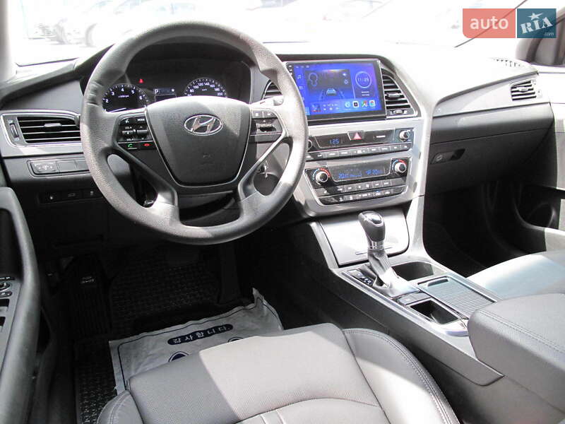 Седан Hyundai Sonata 2016 в Киеве