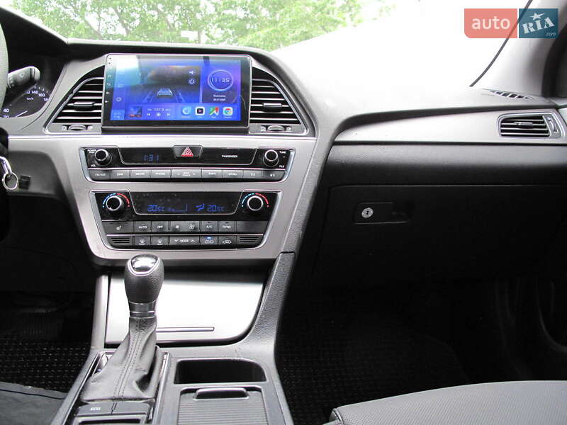 Седан Hyundai Sonata 2016 в Киеве