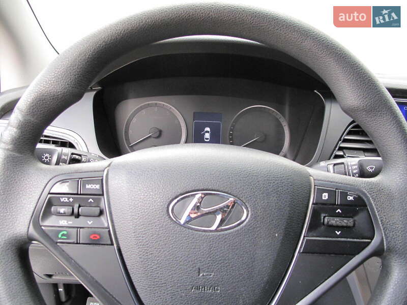 Седан Hyundai Sonata 2016 в Киеве