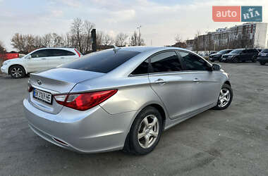 Седан Hyundai Sonata 2013 в 