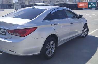 Седан Hyundai Sonata 2014 в 